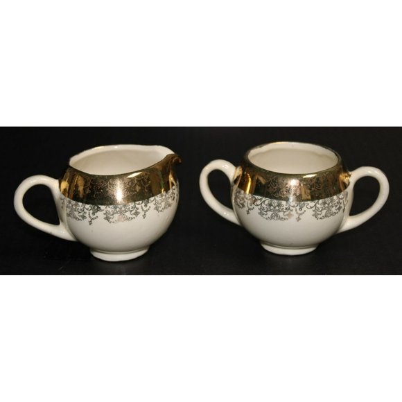 Vintage Sabin Crest O Gold Cream and Sugar Set - USA - 1950’s Approx $25 - Picture 2 of 9